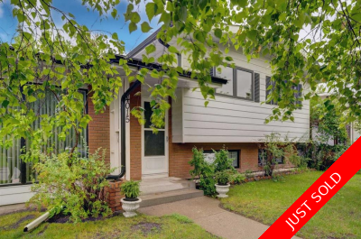 Varsity Detached for sale: 4 bedroom 1,222.50 sq.ft. (Listed 2025-07-25)