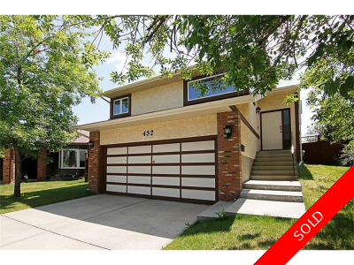 Strathcona Park House for sale: 4 bedroom 1,919 sq.ft. (Listed 2015-09-11)